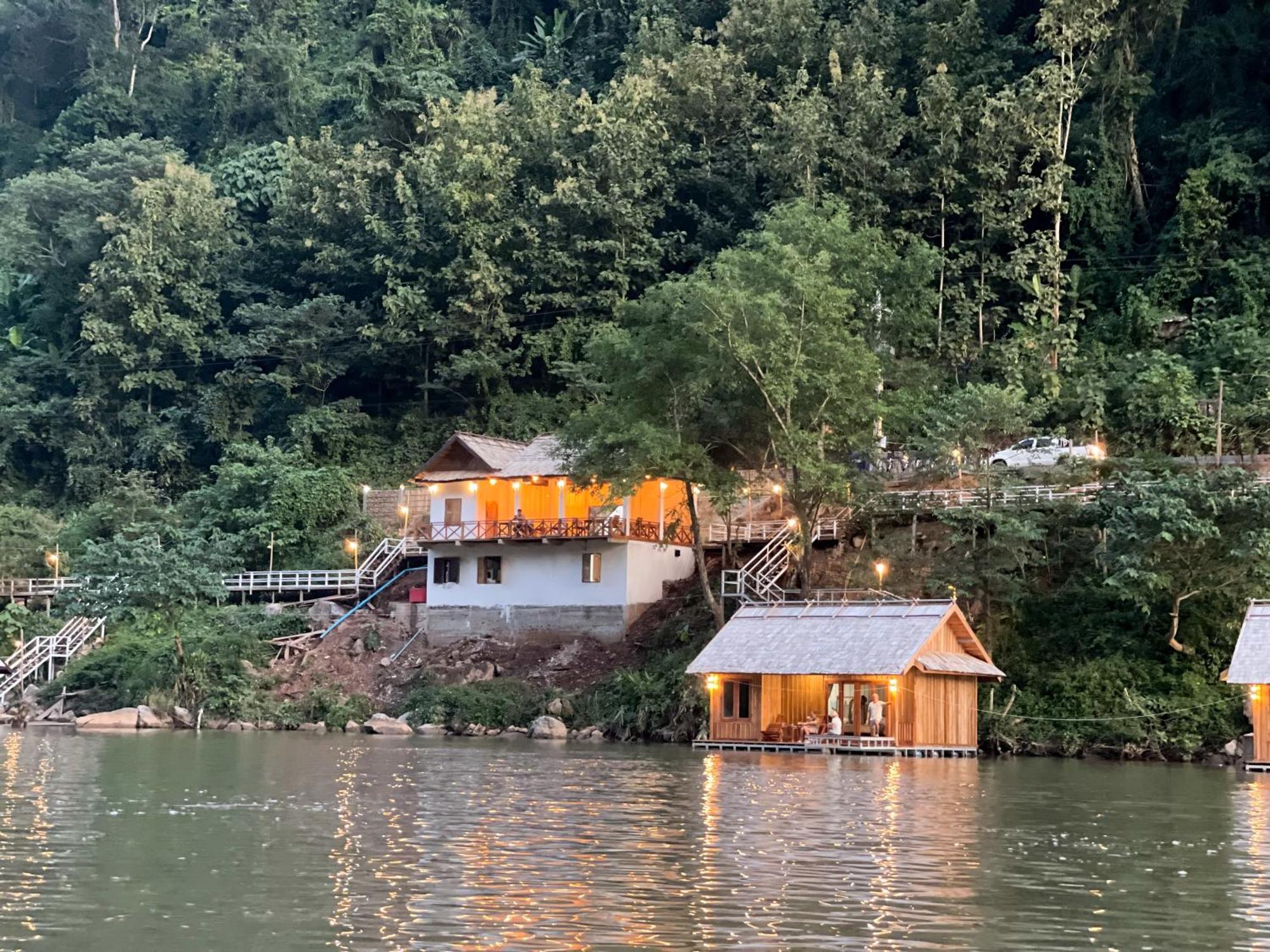 Nongkhiaw The Float House Exterior foto