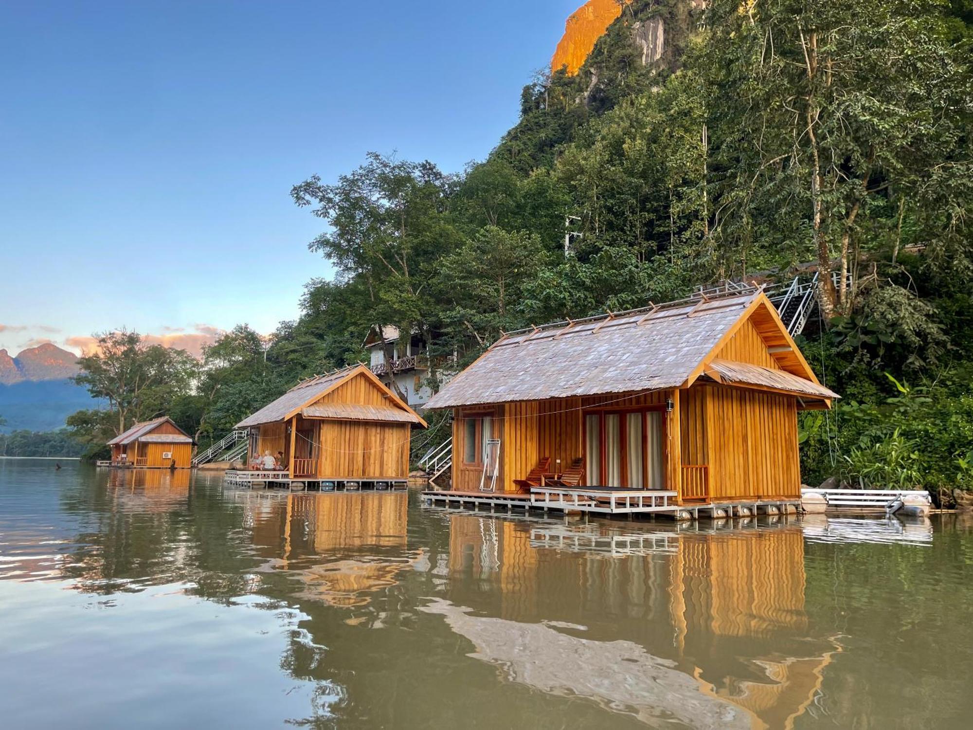 Nongkhiaw The Float House Exterior foto