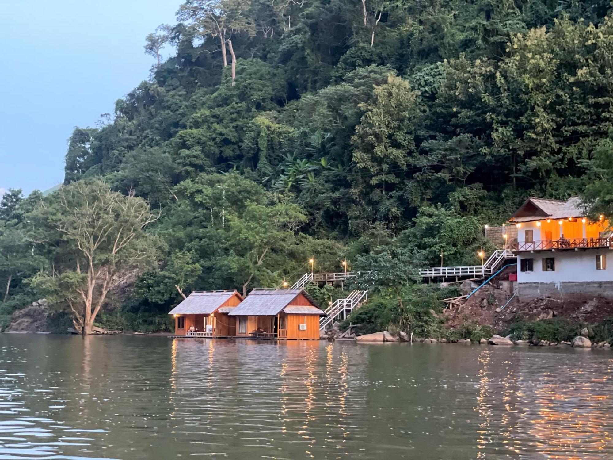 Nongkhiaw The Float House Exterior foto
